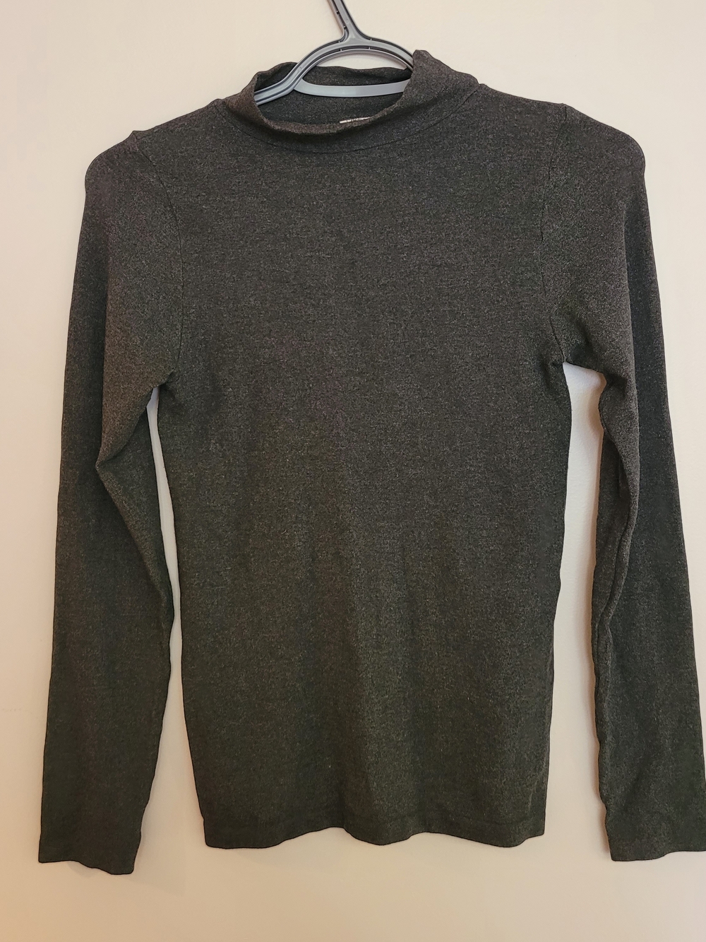 Woman's Dark Gray Long-Sleeve Mock Neck Sweater